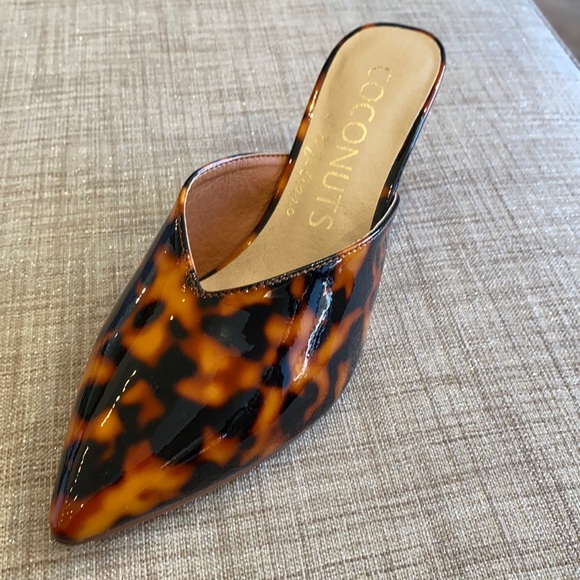 Tortoise Heels - Picture 1 of 1